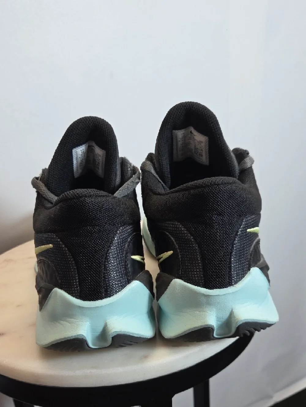 Nike Renew Elevate 3 Womens Black Basketball Shoes Size 10